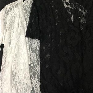 White lace Shirley kimono, size small, NWOT